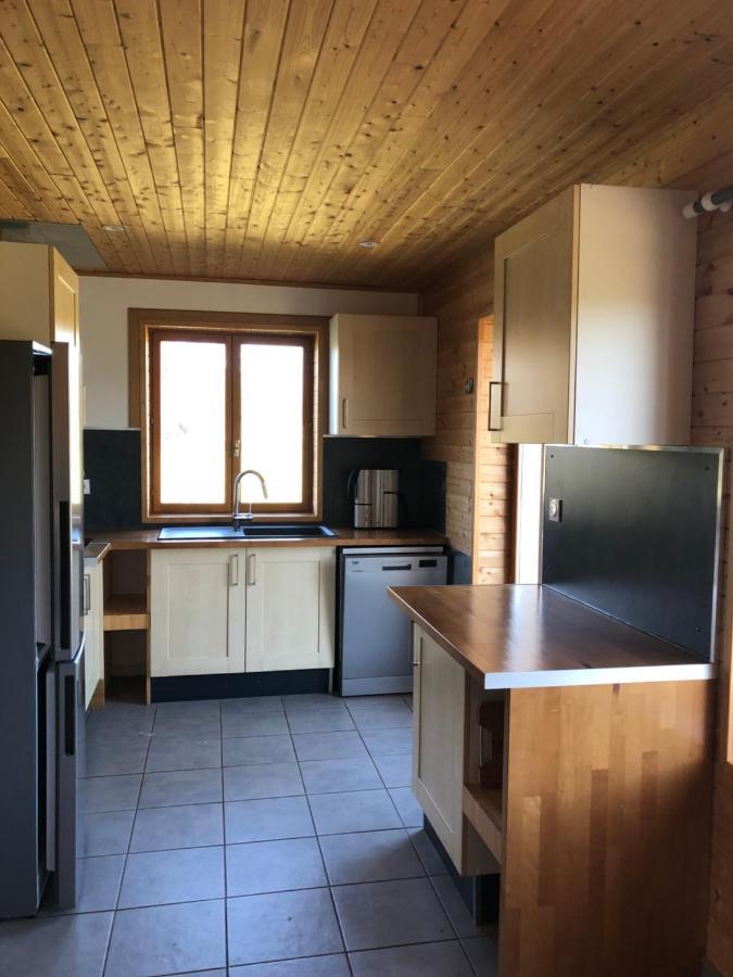 Chalet Sofian Blanzay Exterior foto